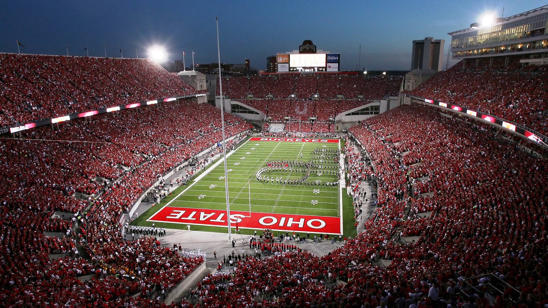 绝境重构者，当库里身披深圳战袍迎战奇才