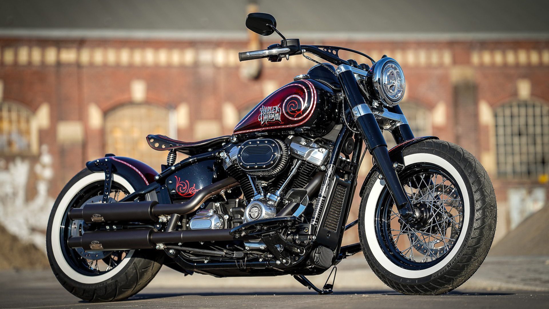 球场魔法与铁血防线，进攻天才与防守艺术的极致碰撞