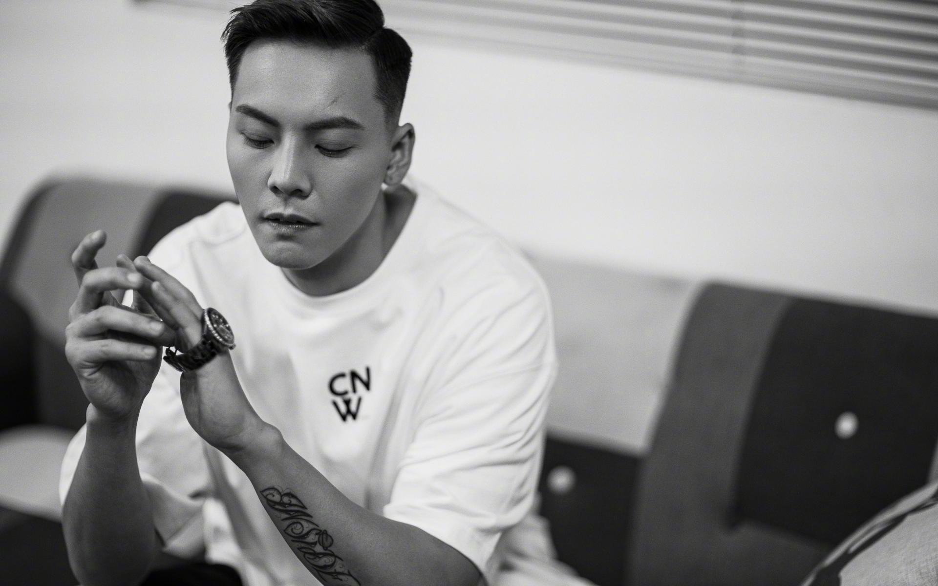 终极碰撞，梅西封神夜如何颠覆蓝月王朝？世界排名争夺战焦点战，阿根廷终结曼城的战术解码